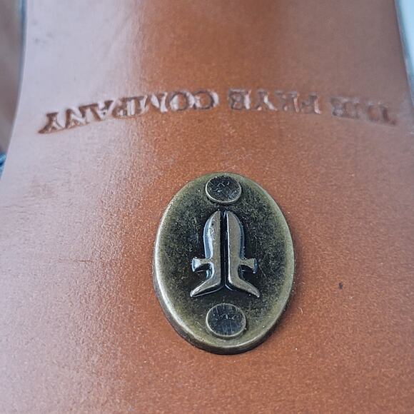 Frye Blue Leather Mary Jane Pumps with Big Wooden Buckle Sz 8 1/2 - Picture 8 of 10